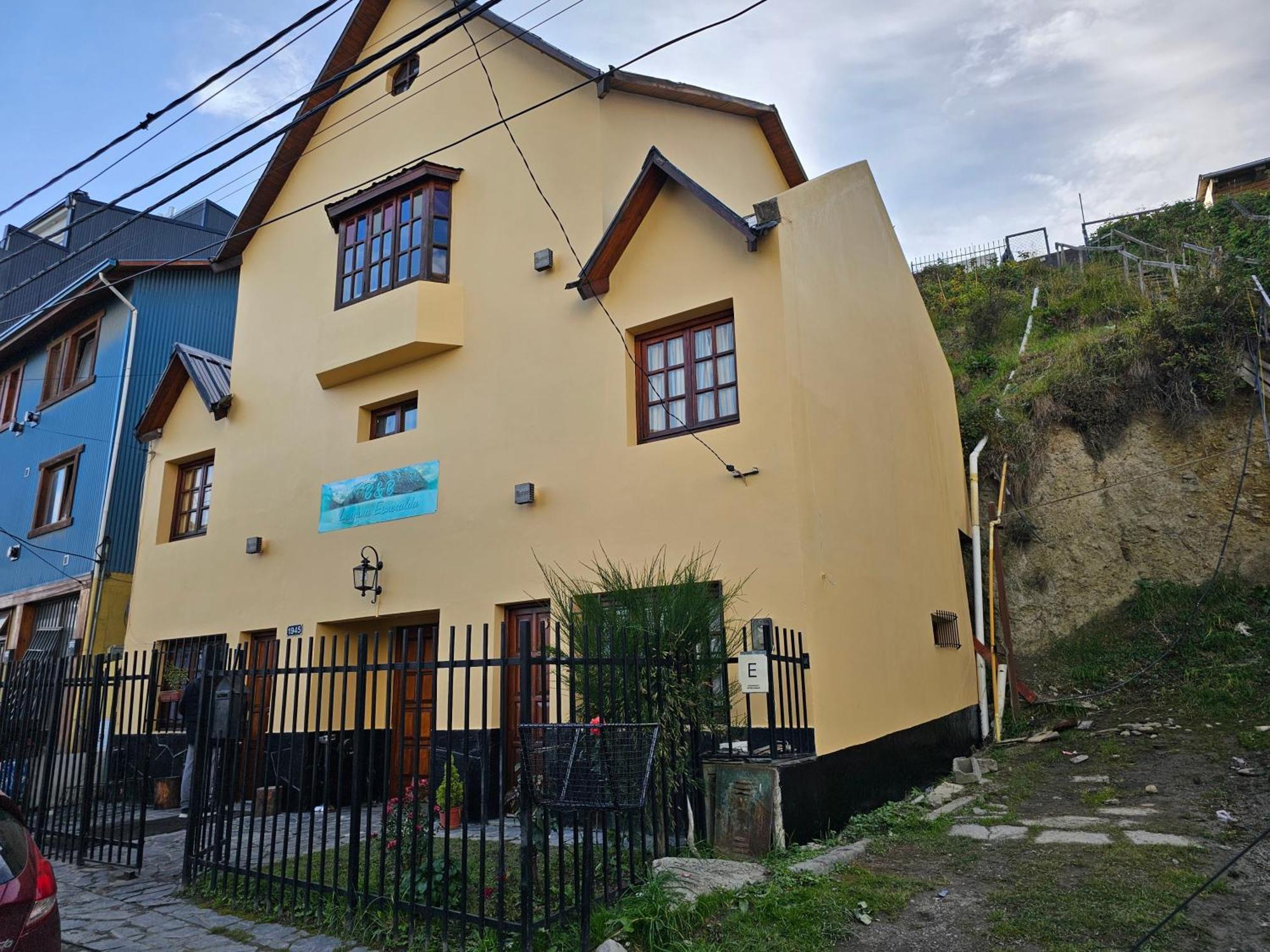 Laguna Esmeralda B&B Ушуая Экстерьер фото